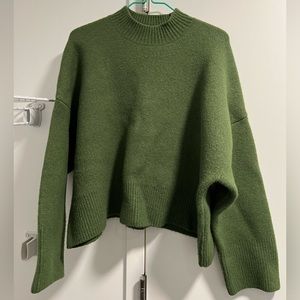 [100% NEW] ZARA Green Sweater